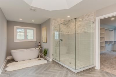 Open-Plan Shower with Transparent Walls
